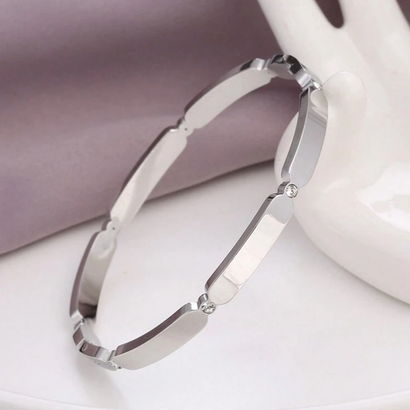 Women Silver Versatile, Square Shaped, Stainless Steel Bracelet - Picture 2 of 3